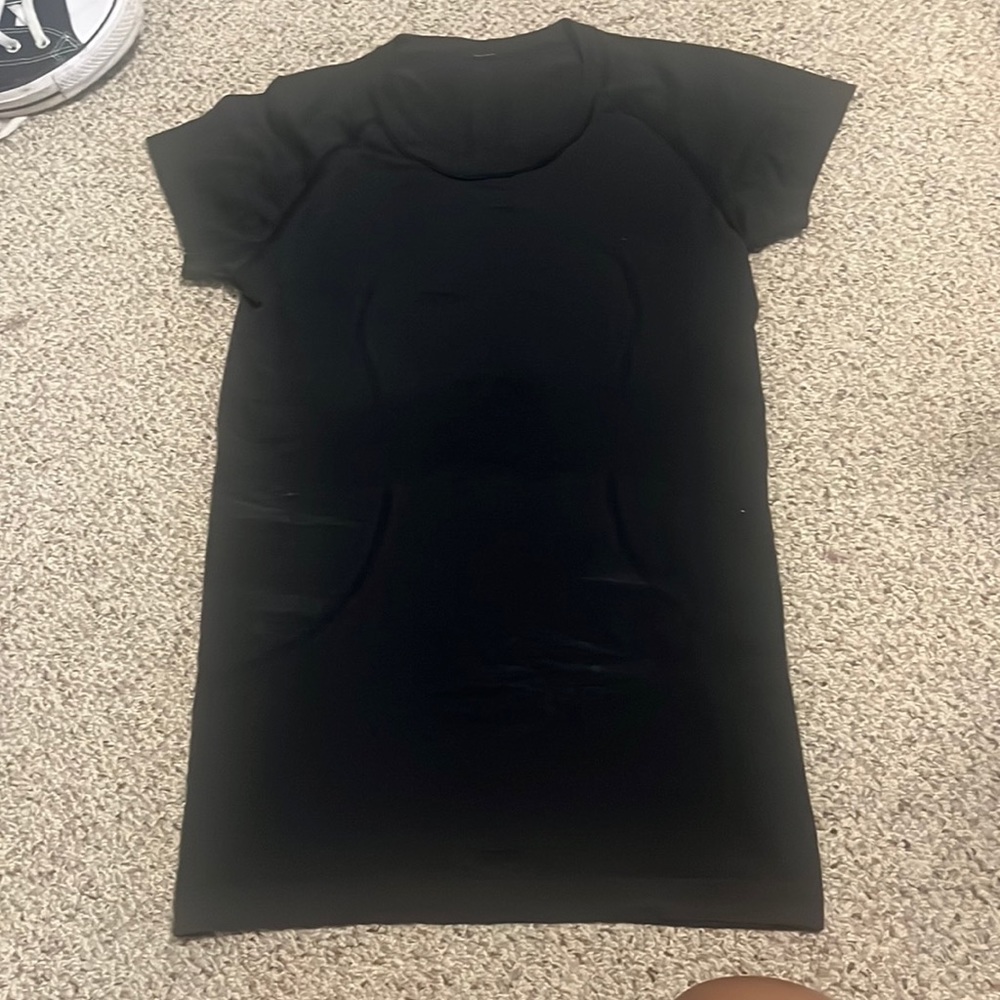 Black Lululemon Swiftly Tech